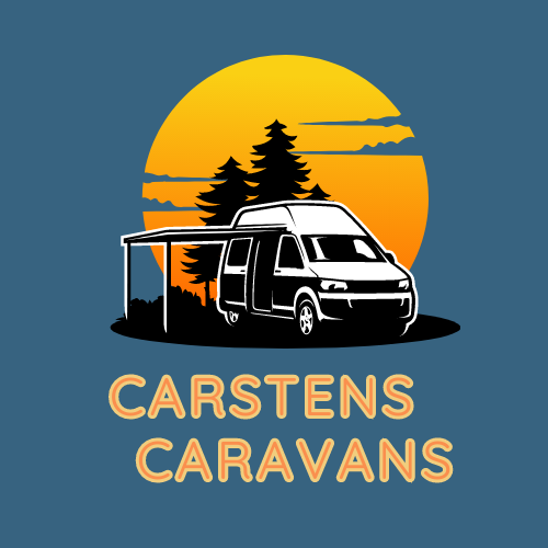 Logo_Carstens_Caravans_mit Wohnmobil-vor Mond_auf_blauem_Hintergrund